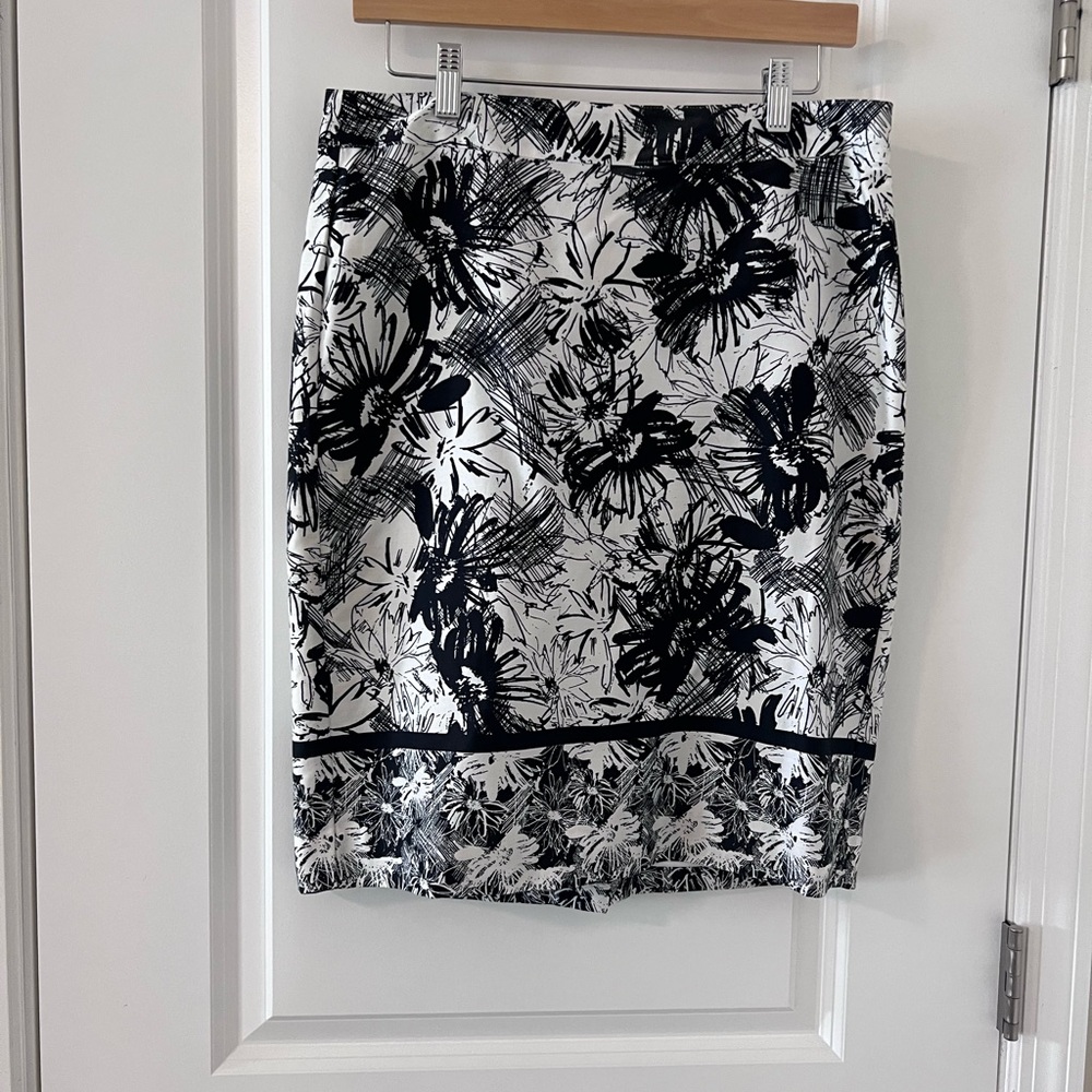 Van Heusen Black and White Pencil Skirt Knee-Length